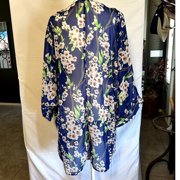 Olrain Beachy Summer Kimono Floral Cover Up Size Large - Picture 2 of 4